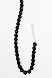 Glass bead necklace