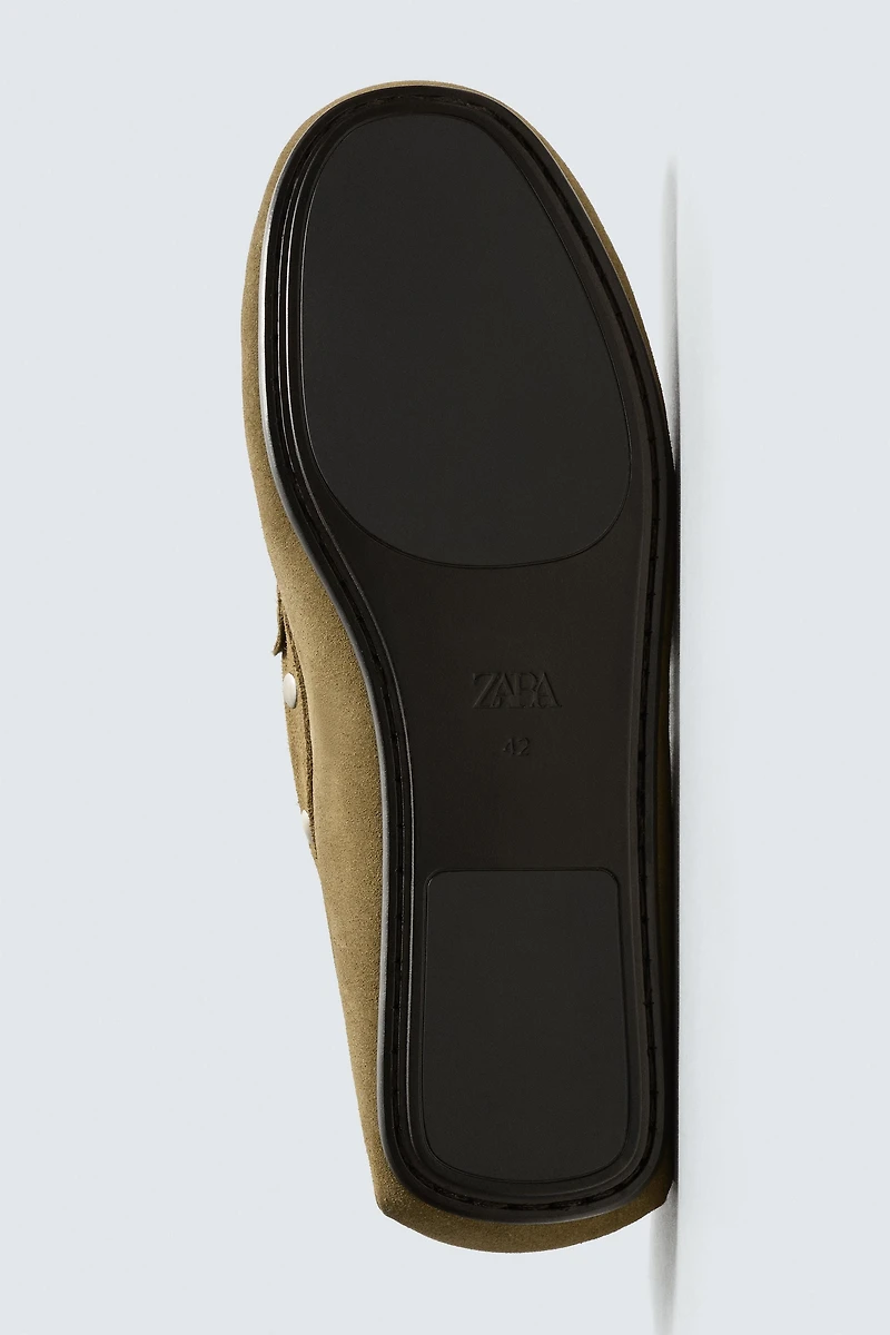 LEATHER LOAFERS