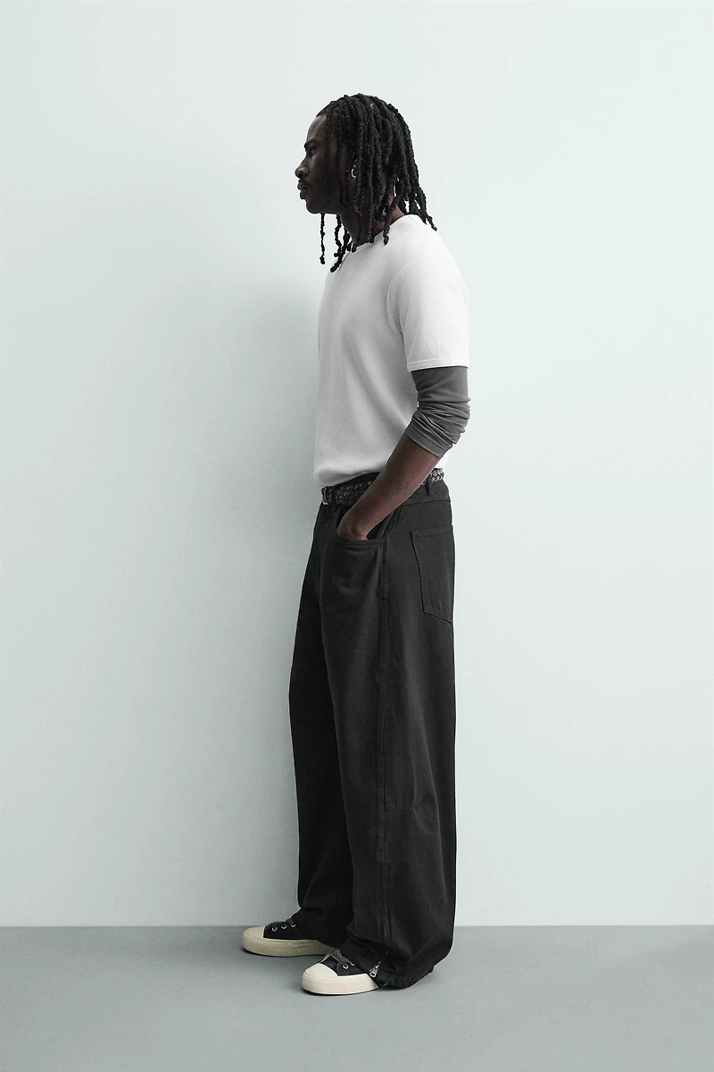 ZIPPERED BALLOON FIT JEANS