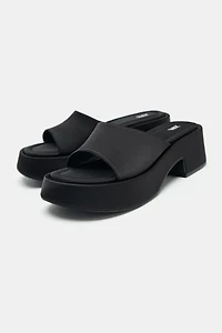CHUNKY SATIN SANDALS