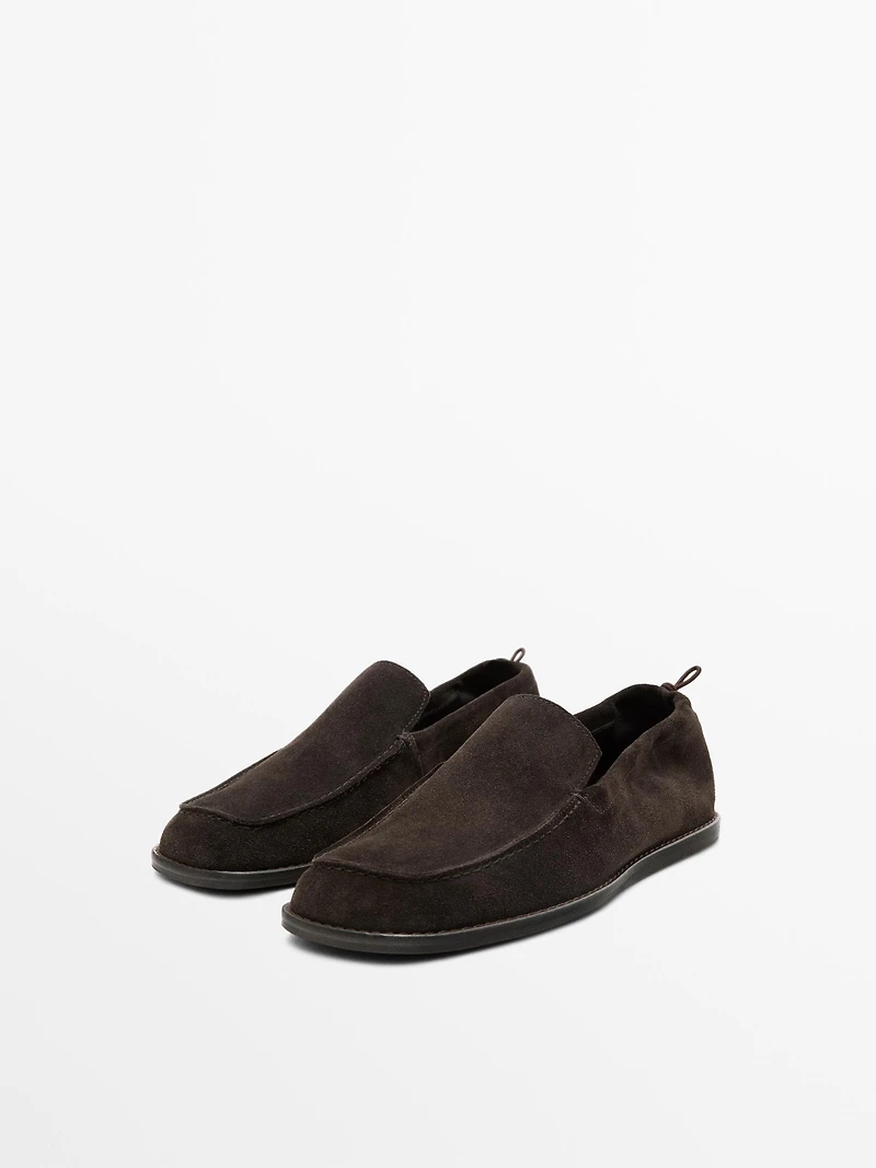 Soft leather loafers with gathered detail