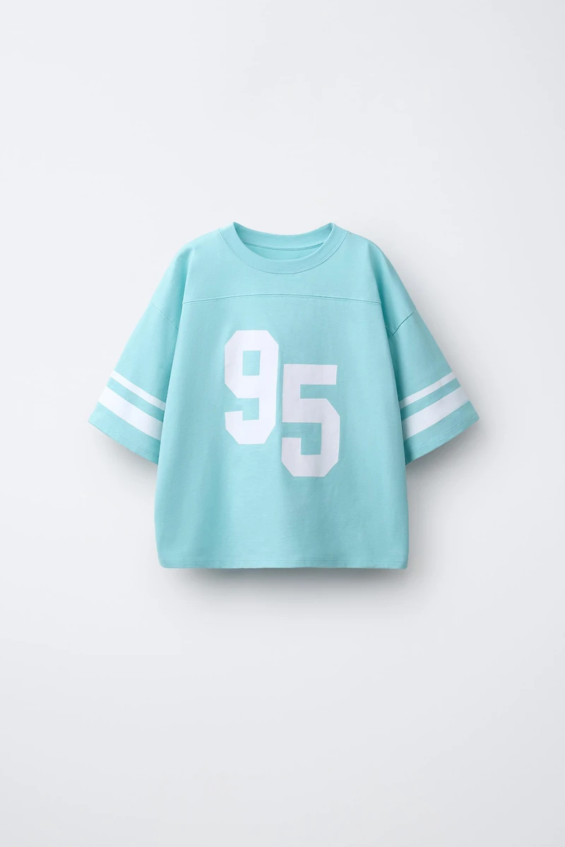 T-SHIRT IMPRIMÉ NUMÉRO ET BANDES