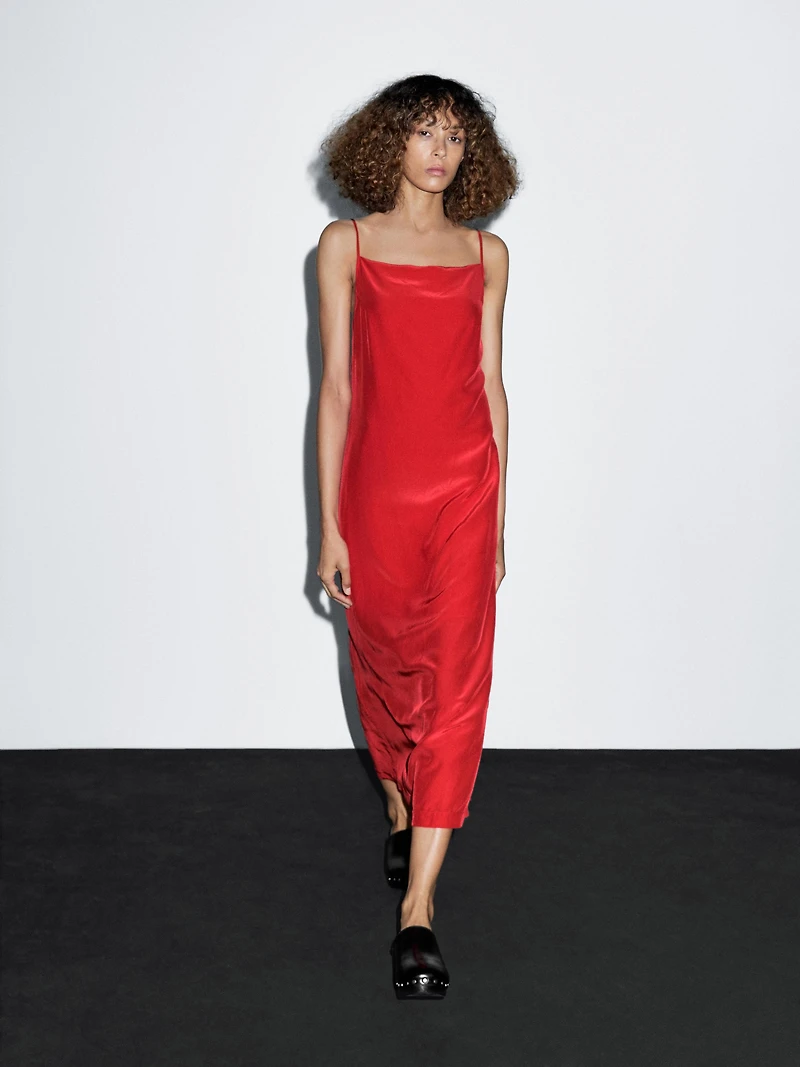 Midi dress with a straight neckline