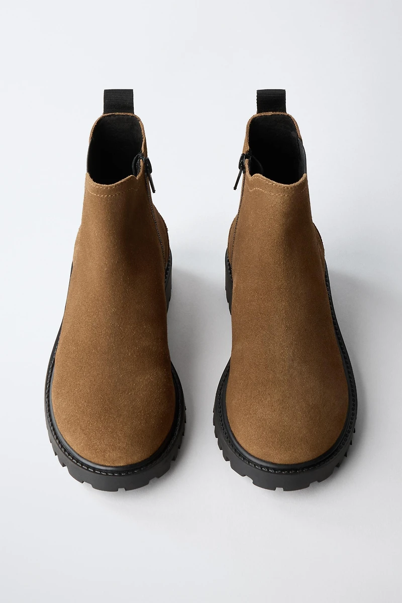 LEATHER CHELSEA ANKLE BOOTS