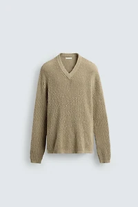 IRREGULAR TEXTURE V-NECK JUMPER