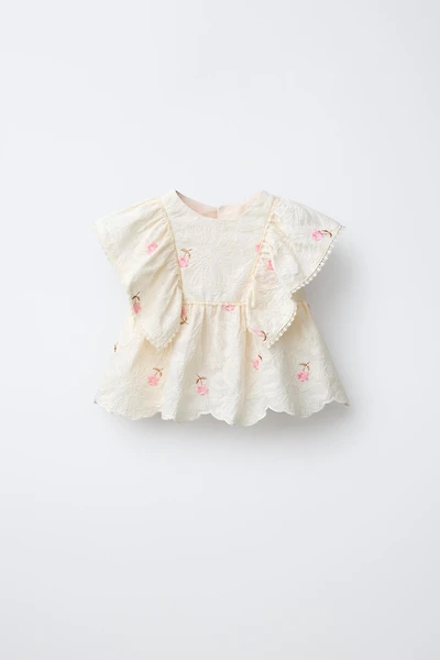 EMBROIDERED FLORAL BLOUSE