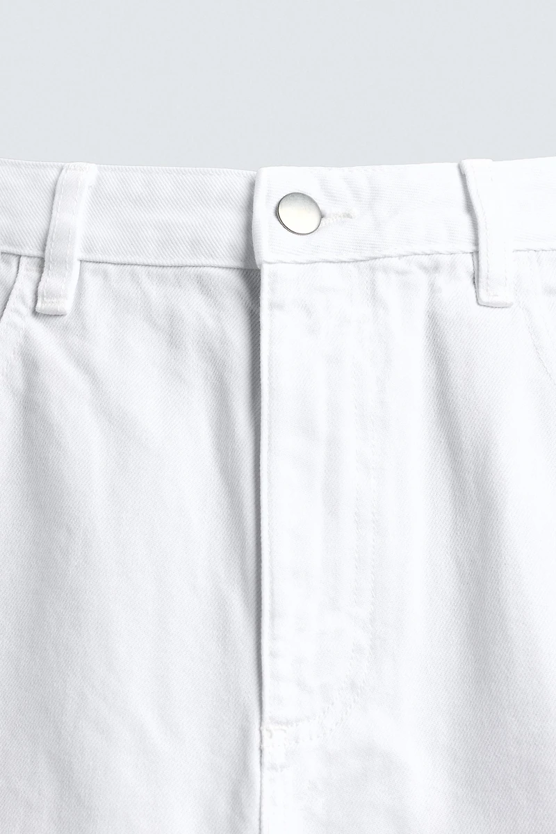 JEAN TAPERED WIDE FIT