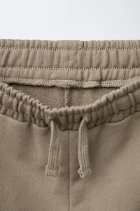 CONTRAST PIPING JOGGING SHORTS