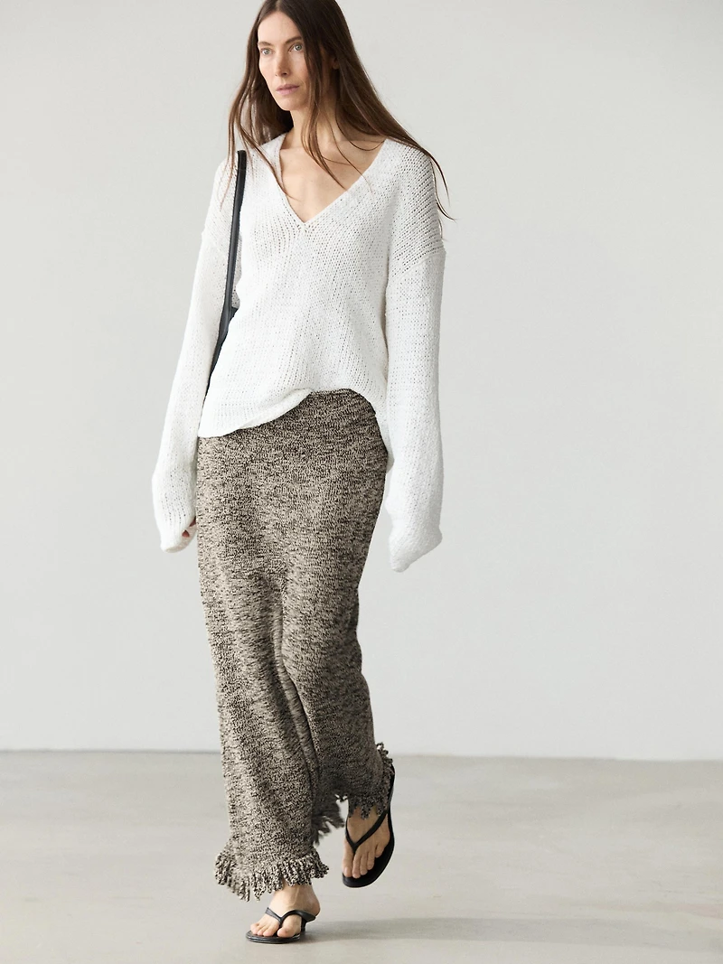 Total look knit skirt with fringing