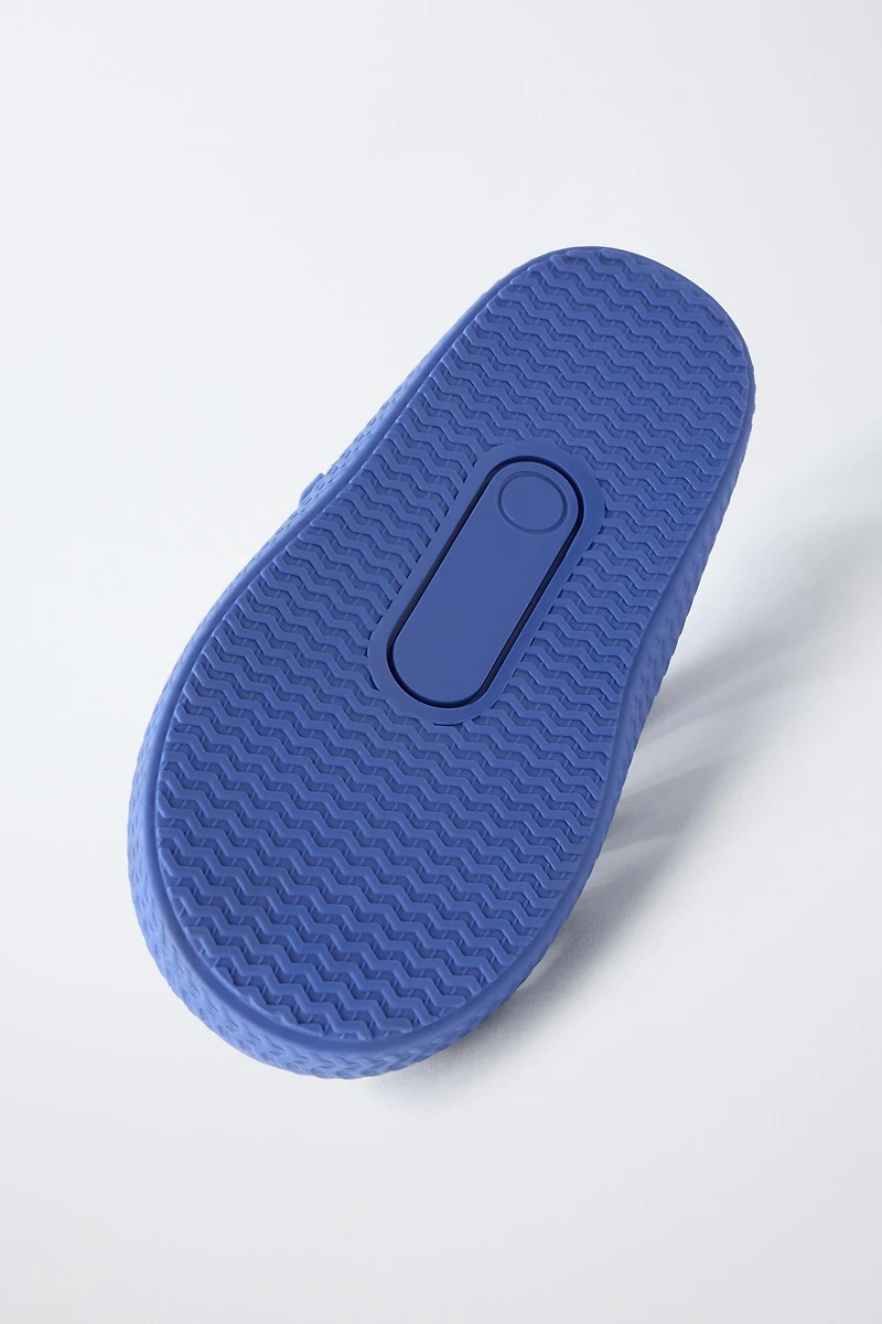 RUBBERIZED FISHERMAN SANDALS