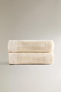 CHILDREN'S OPENWORK COTTON BLANKET