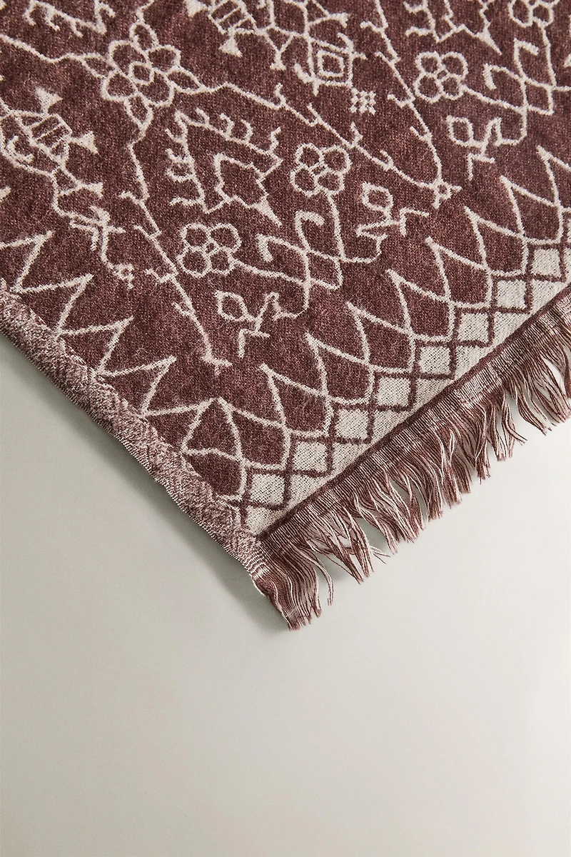 JACQUARD BLANKET