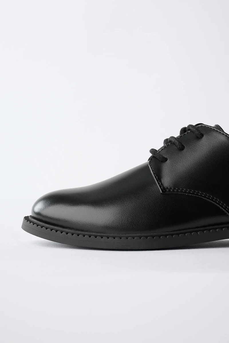 CLASSIC DERBY SHOES