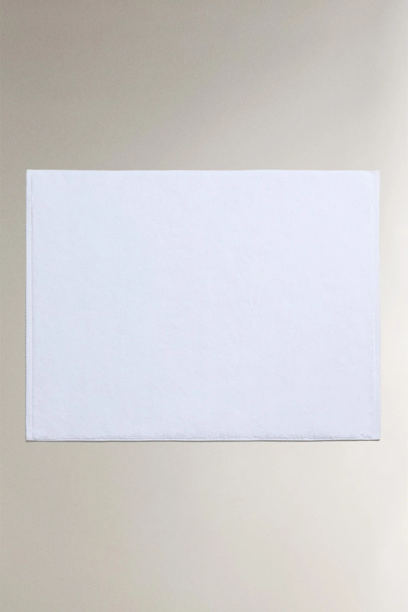 EXTRA SOFT NON-SLIP BATH MAT