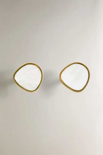 SET OF IRREGULAR MOTHER-OF-PEARL KNOBS (SET OF 2)