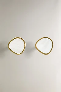 SET OF IRREGULAR MOTHER-OF-PEARL KNOBS (SET OF 2)