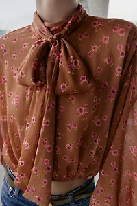 CHEMISE IMPRIMÉE À NŒUD