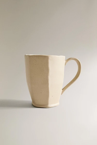 STONEWARE MUG WITH RAISED BORDER DESIGN