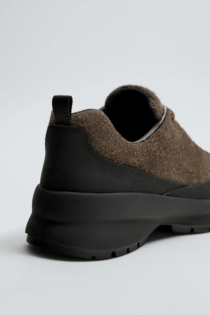 LEATHER TREK SNEAKERS