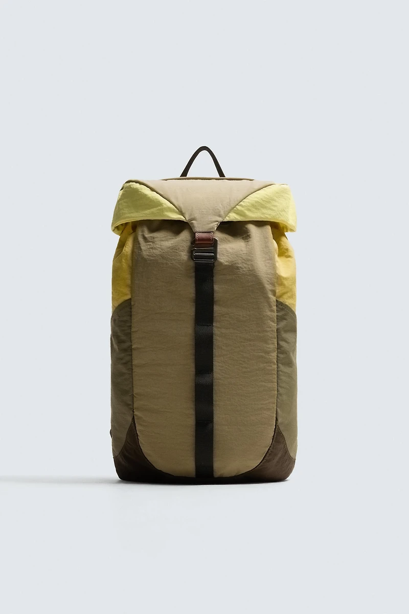 TECHNICAL BACKPACK WITH LEATHER DETAILS