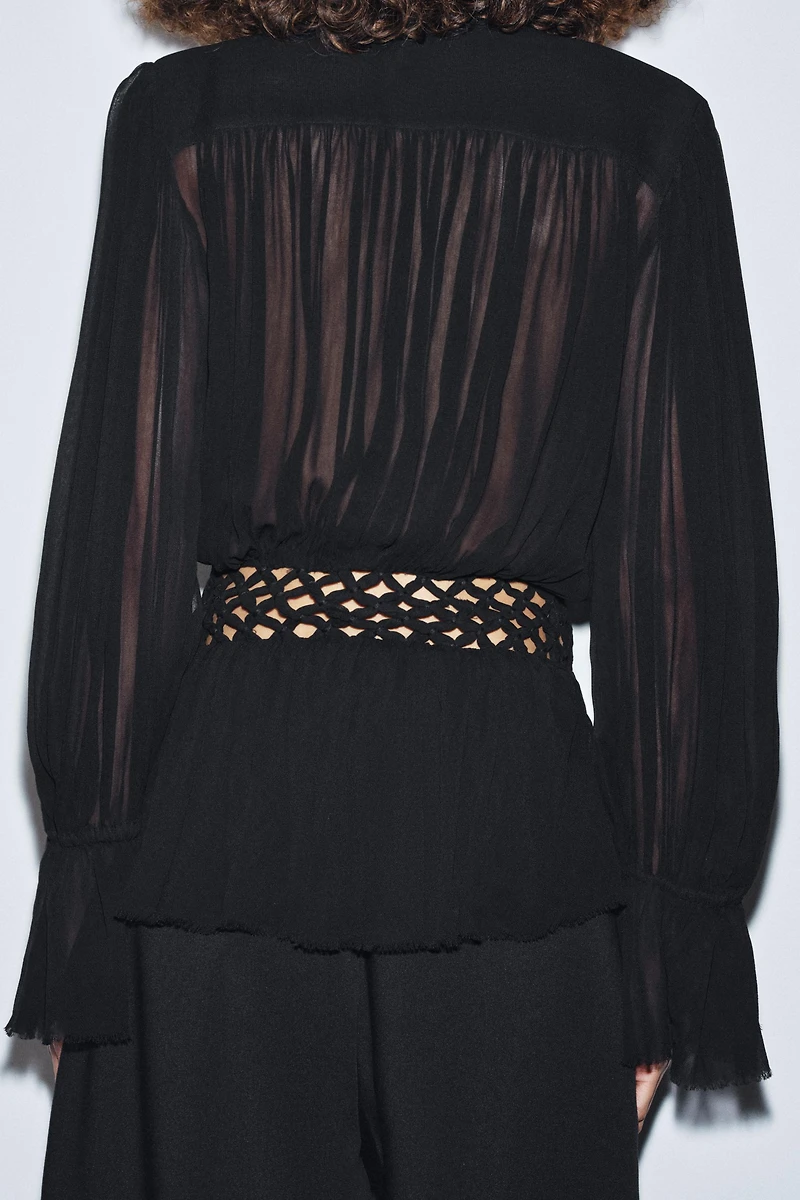 ZW COLLECTION MACRAMÉ V-NECK BLOUSE