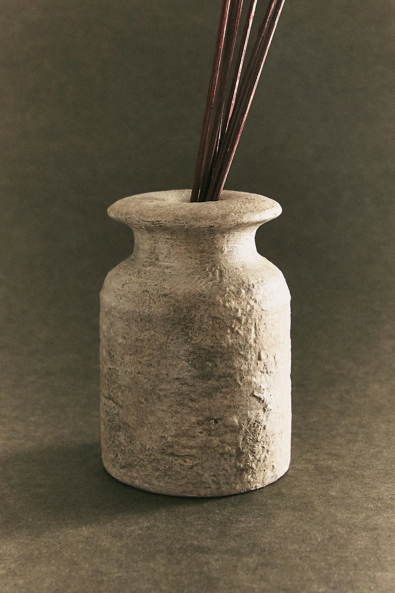 WHITE CERAMIC EMBELLISHER FOR SCENTED REED DIFFUSERS