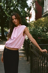 SLEEVELESS BOW BLOUSE