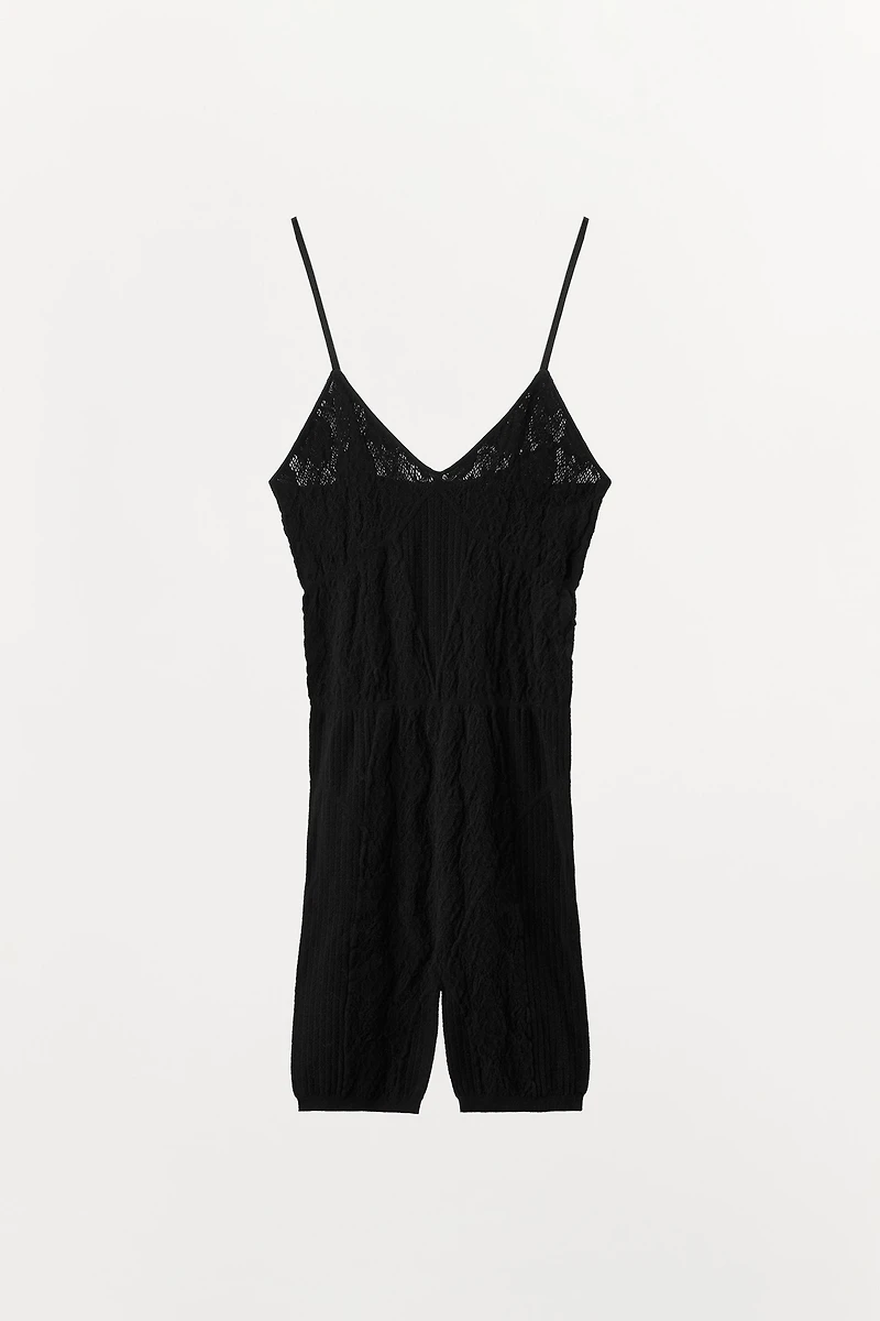 SEAMLESS LACE SHORT JUMPSUIT