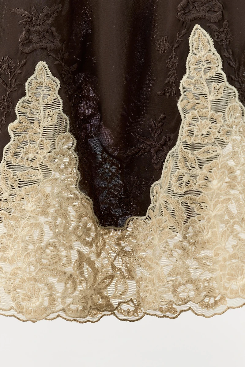 JUPE MI-LONGUE 100% VISCOSE BRODERIES DENTELLE