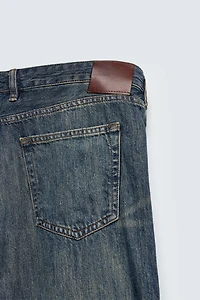LOW RISE FLARE FIT JEANS