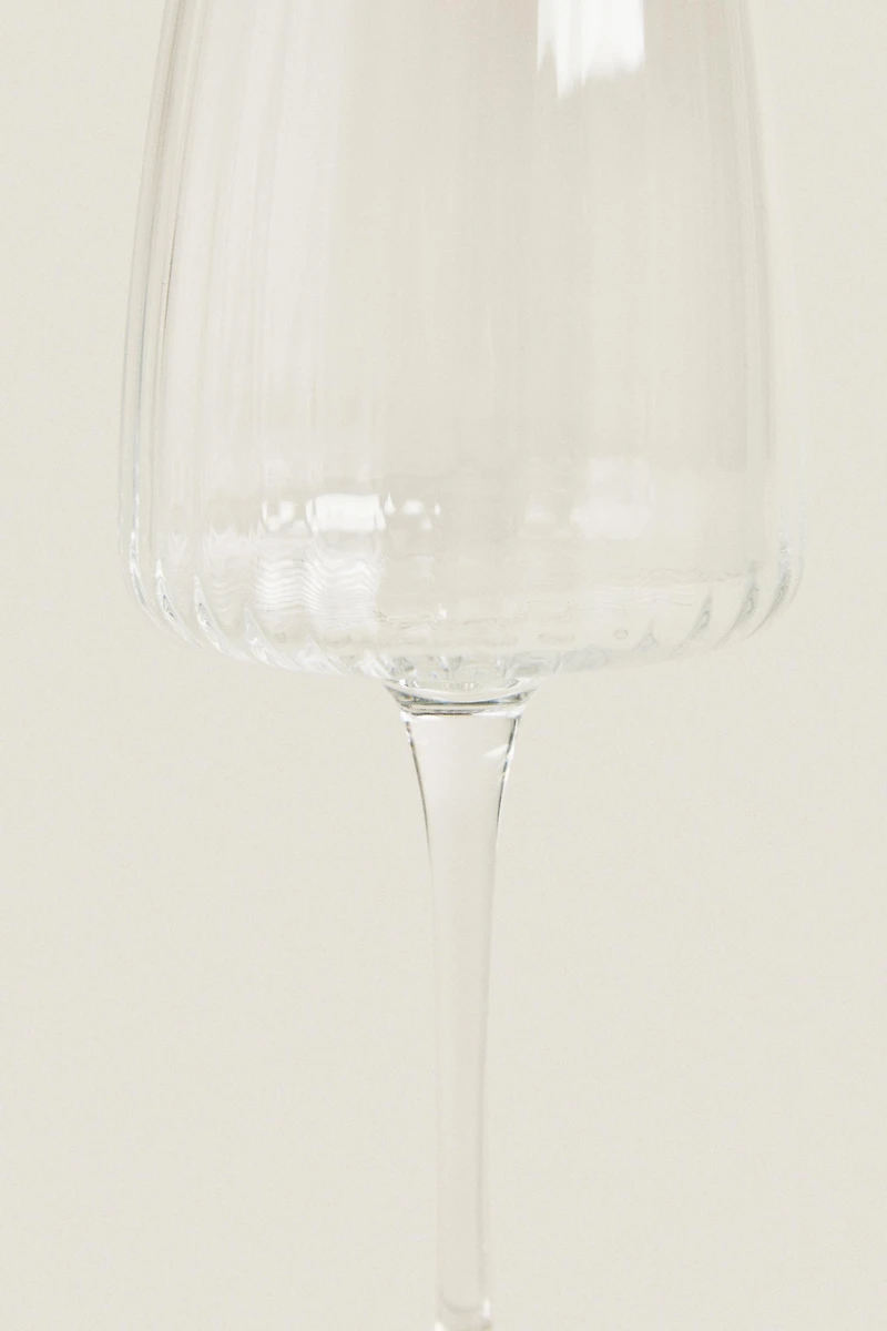 GLASS WITH LINES