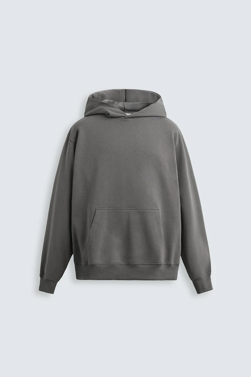 BASIC HOODIE SWEATSHIRT