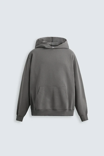BASIC HOODIE SWEATSHIRT