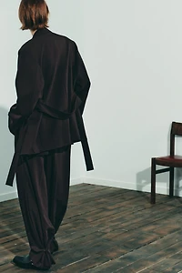 BELTED BLAZER