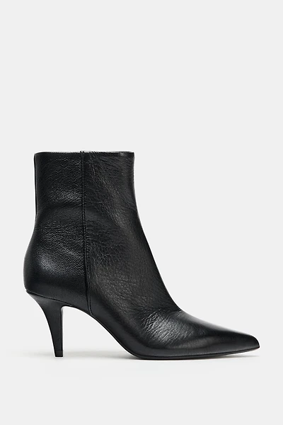 LEATHER HEELED ANKLE BOOTS