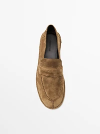 Mocassins souples en croûte de cuir