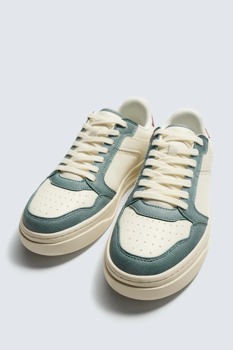 RETRO STYLE SNEAKERS