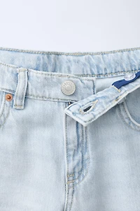 RIPPED STRAIGHT DENIM SHORTS