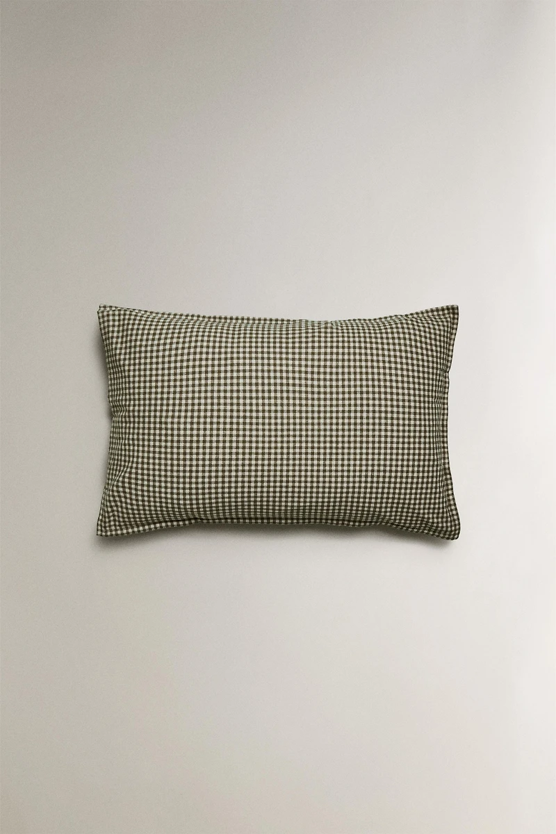 CHILDREN'S GINGHAM PILLOWCASE
