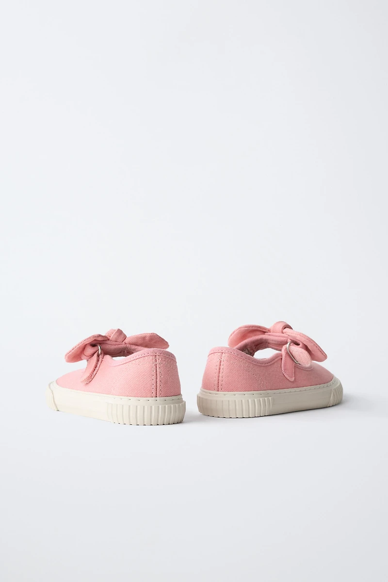BAREFOOT SNEAKERS