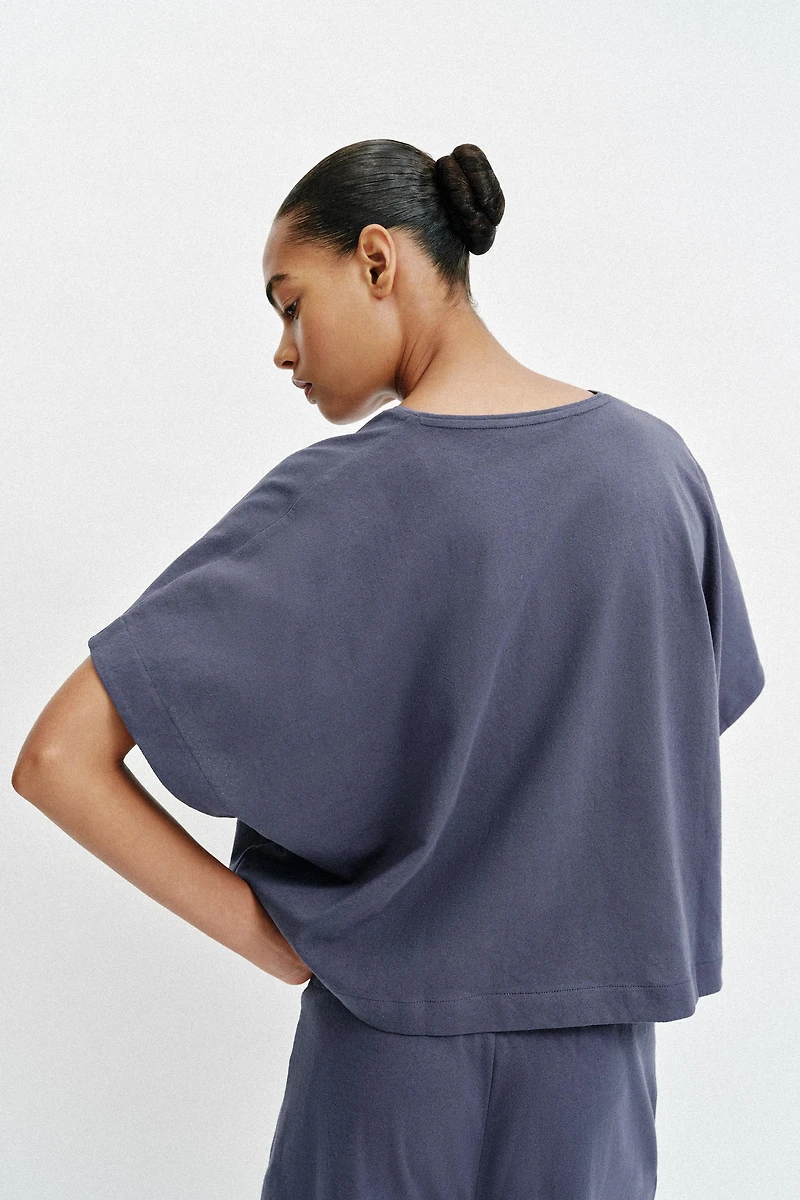 RUSTIC CAPE TOP