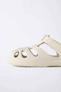 SANDALES STYLE PLAGE PIEDS NUS