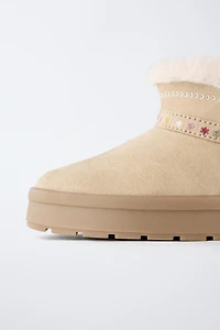 BOTTES BRODÉES