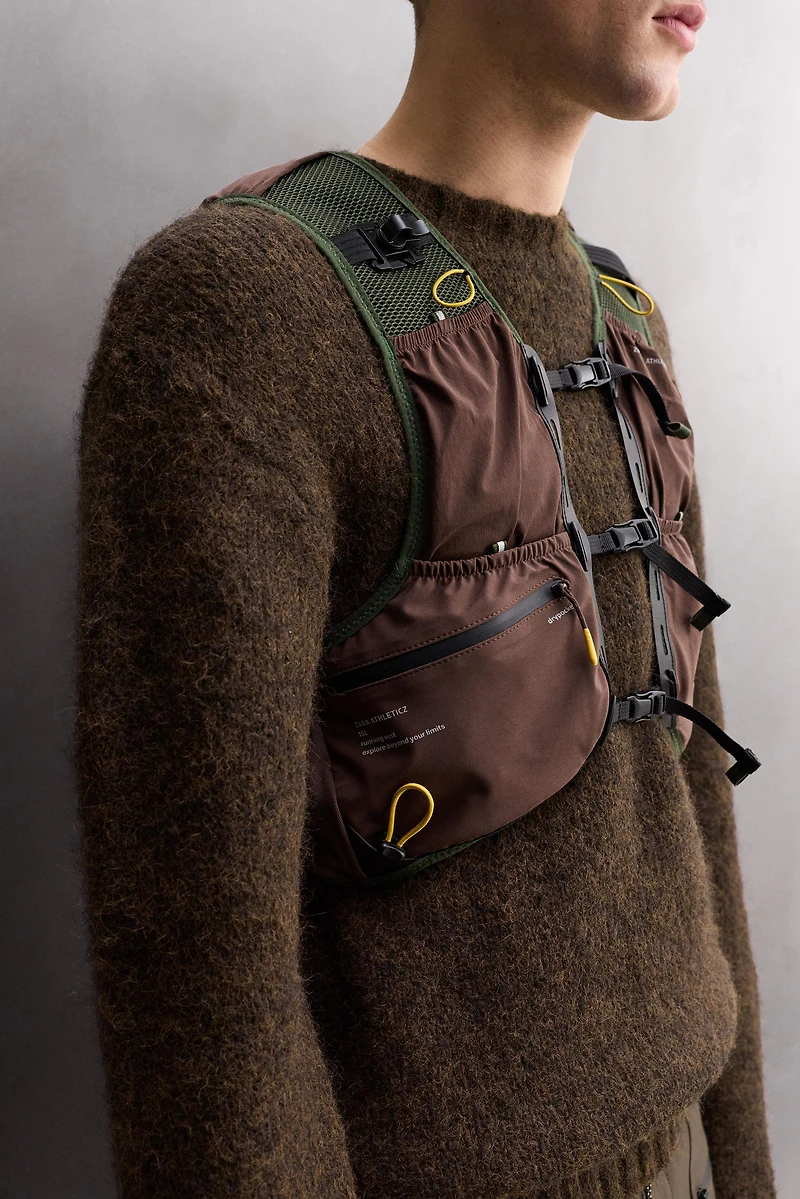 TECHNICAL SPORTS VEST