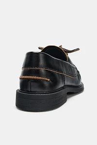 LEATHER FLAT DECK SHOES