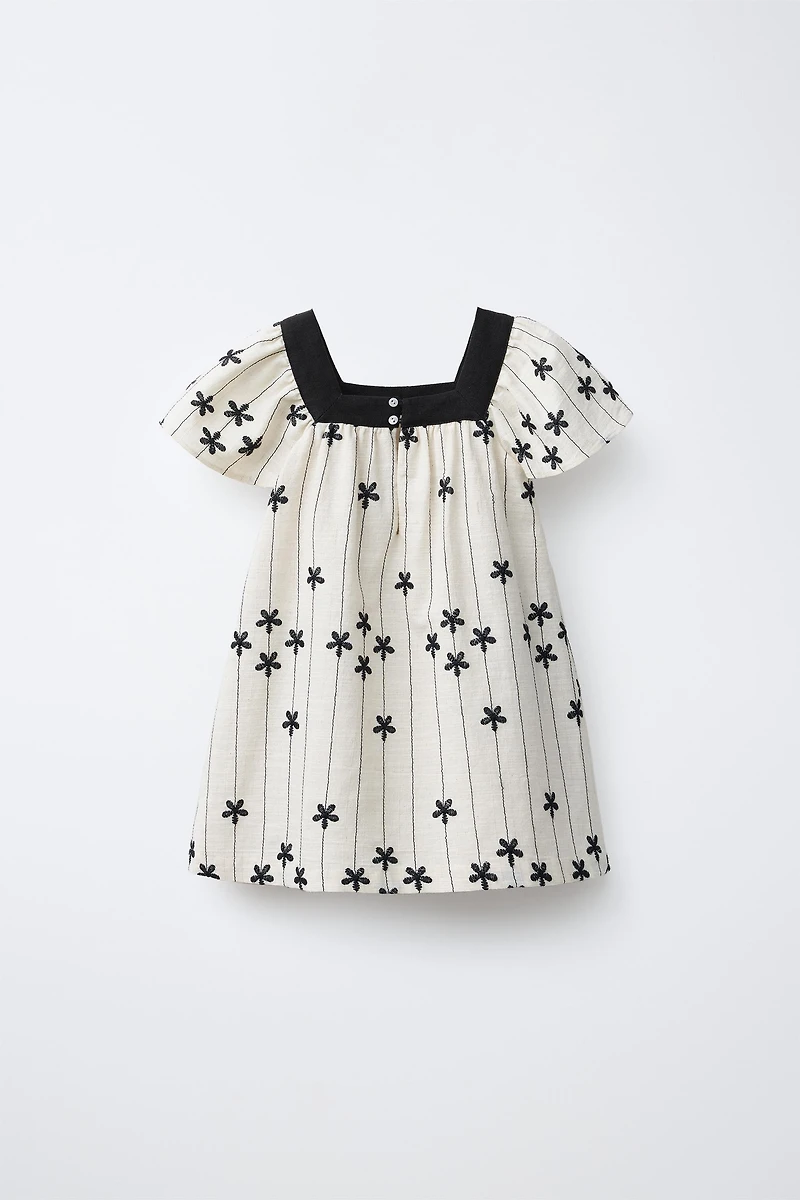 EMBROIDERED FLORAL DRESS