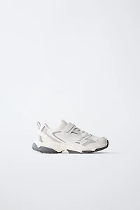 CONTRASTING SNEAKERS
