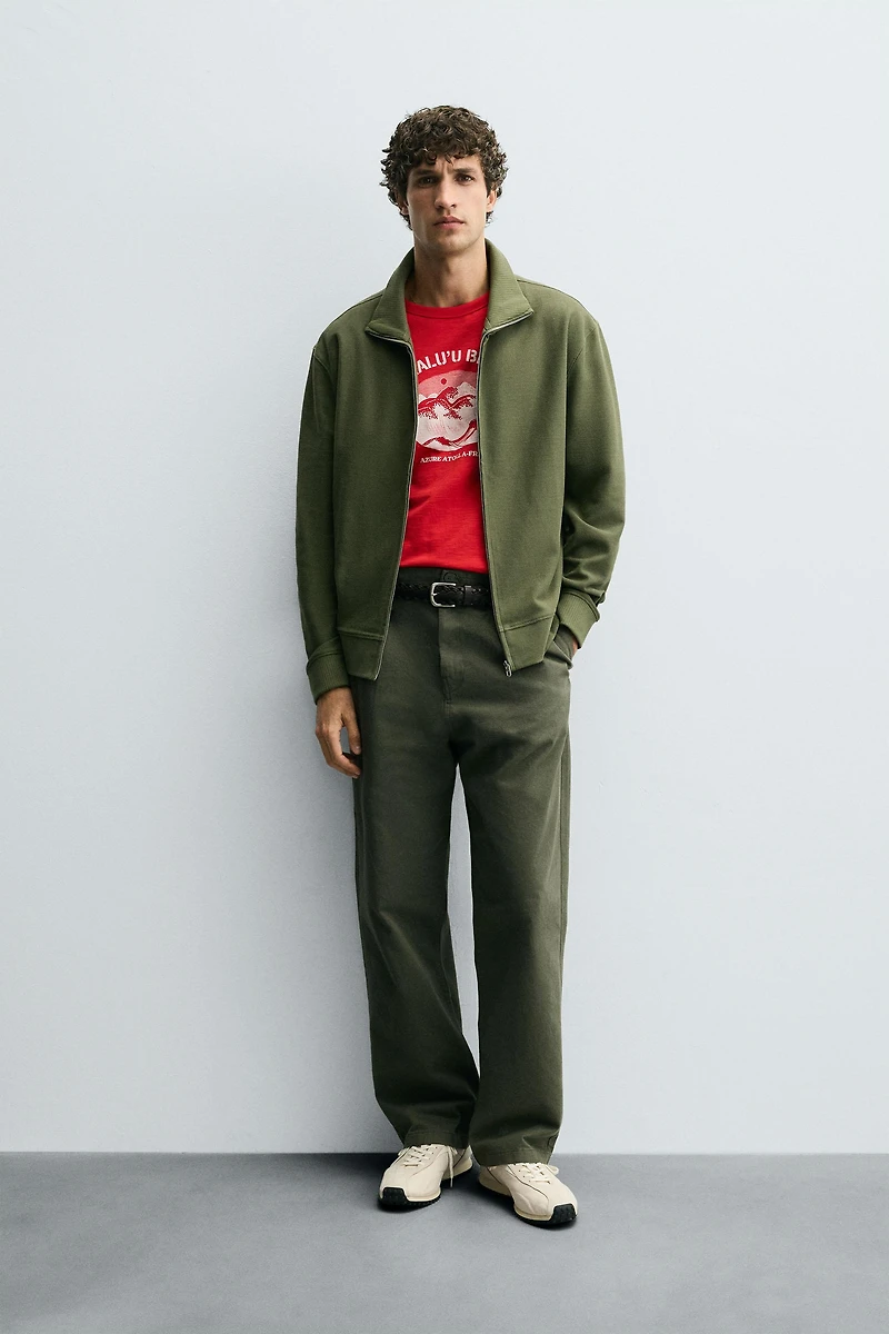 LIGHTWEIGHT QUARTER-ZIP SWEATSHIRT