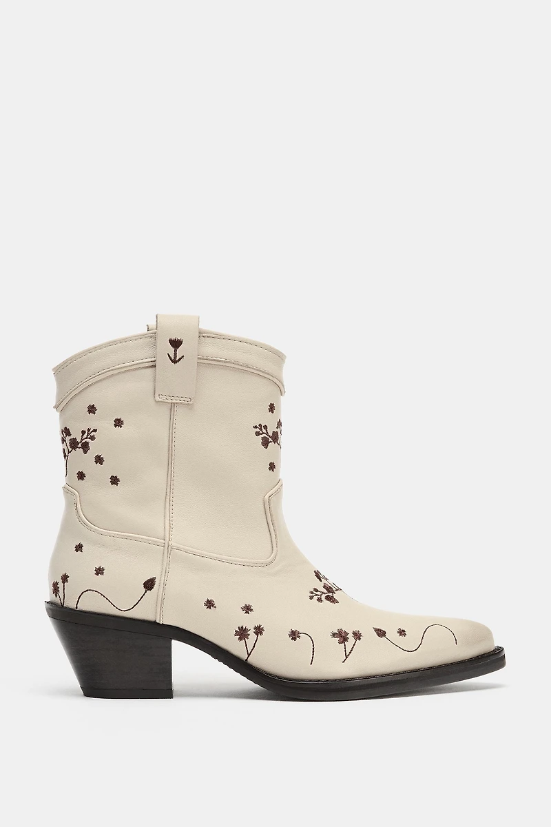 LEATHER EMBROIDERED COWBOY ANKLE BOOTS