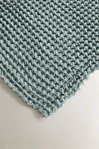 WAFFLE-TEXTURE BLANKET